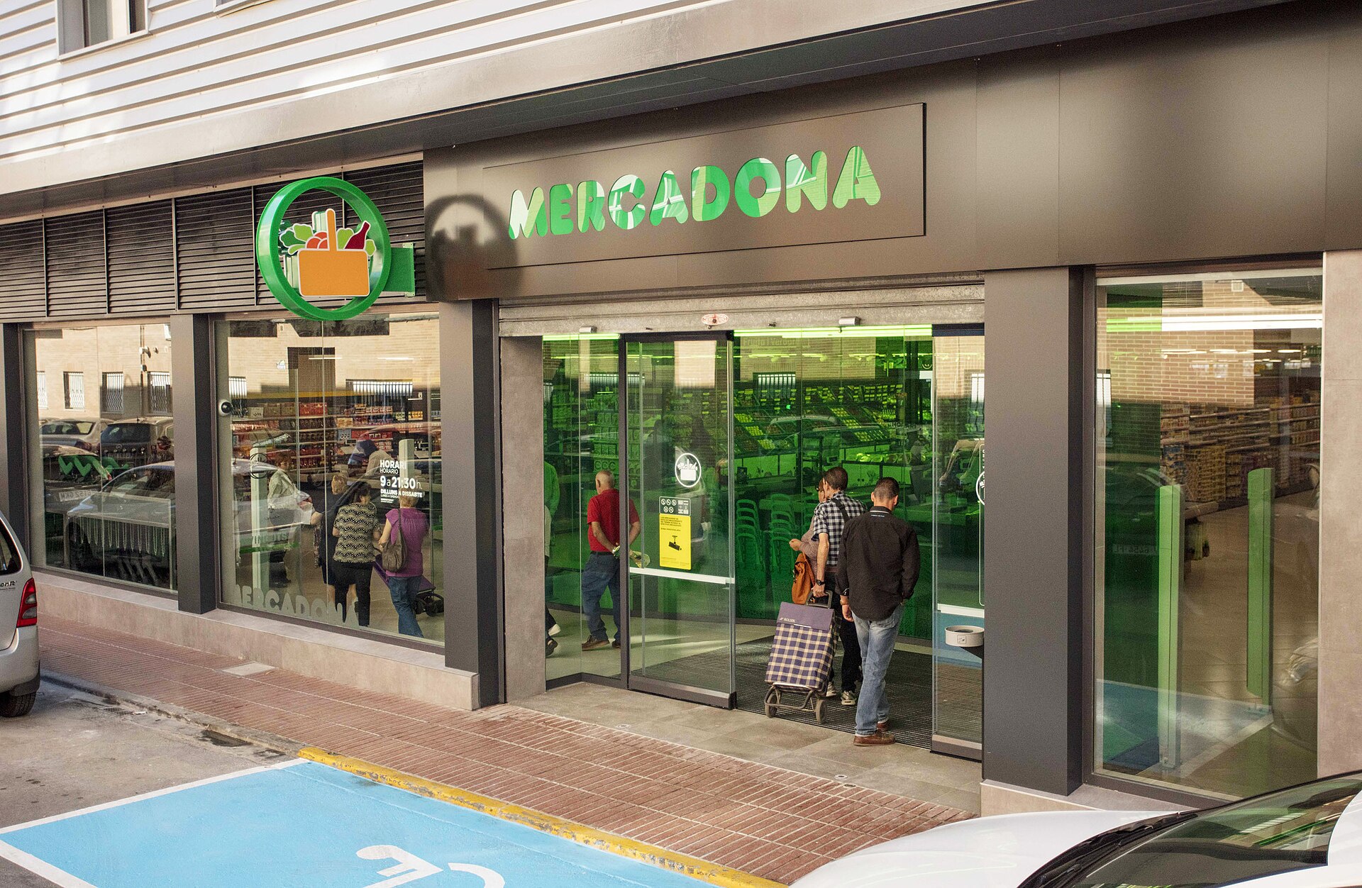 Supermarket Prices in the Canary Islands: Mercadona vs Hiperdino vs Lidl
